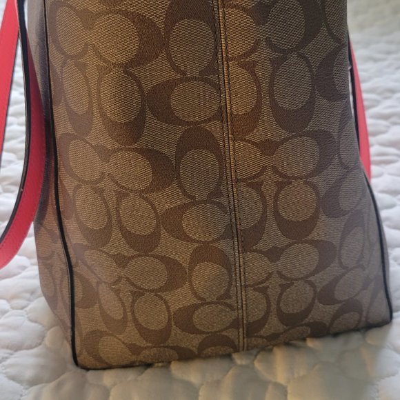 Coach Neon Shoulder tote bag - Picture 5 of 9